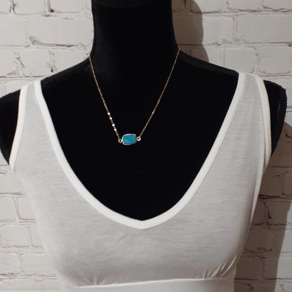Blue crystal stone necklace - Picture 1 of 3